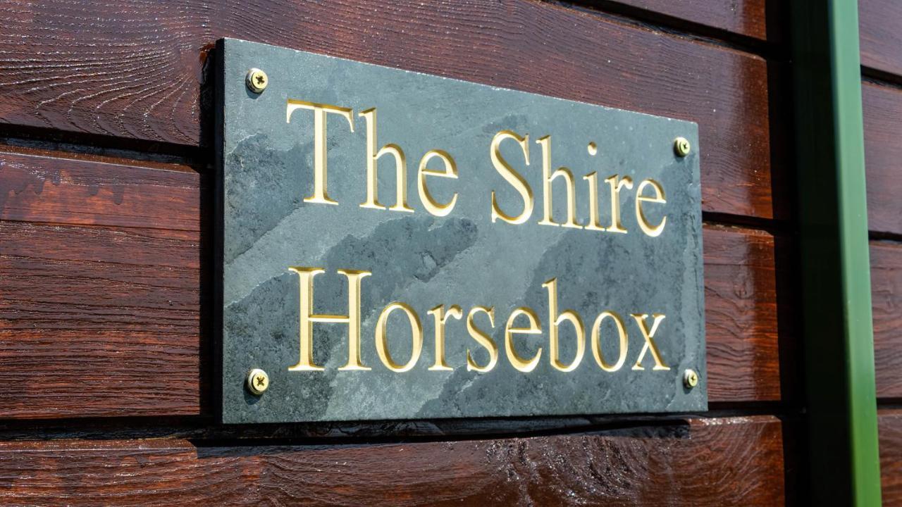The Shire Luxury Converted Horse Lorry With Private Hot Tub Cyfie Farm Llanfyllin Luaran gambar